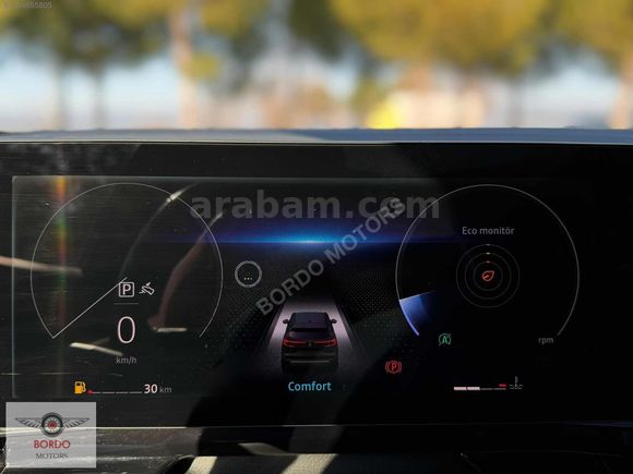 BORDO'DAN 2023 RENAULT AUSTRAL 1.3 HYBRİD
