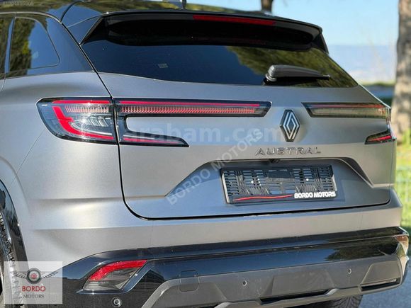 BORDO'DAN 2023 RENAULT AUSTRAL 1.3 HYBRİD