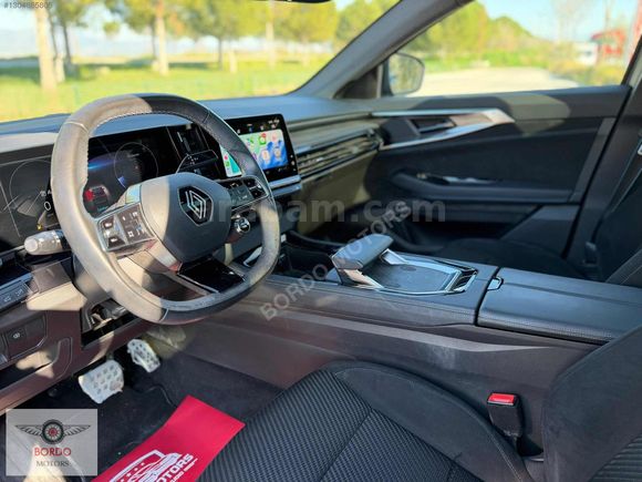 BORDO'DAN 2023 RENAULT AUSTRAL 1.3 HYBRİD