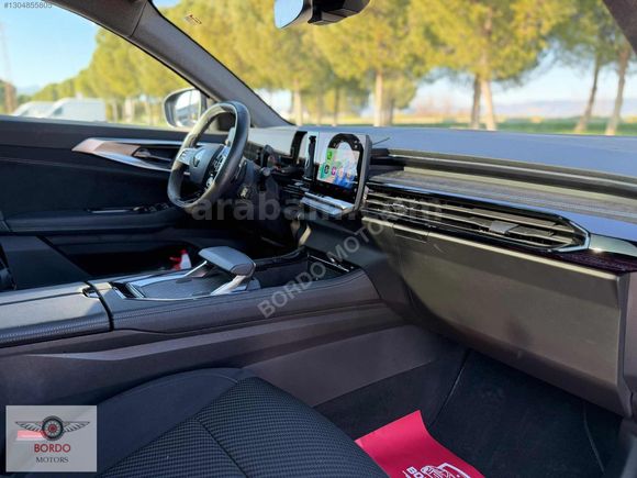 BORDO'DAN 2023 RENAULT AUSTRAL 1.3 HYBRİD