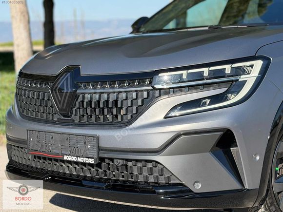 BORDO'DAN 2023 RENAULT AUSTRAL 1.3 HYBRİD