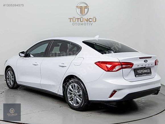 2025 FORD FOCUS 1.5 DİZEL 115HP TİTANİUM STİL HATASIZ BOYASIZ%20