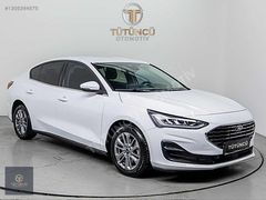 2025 FORD FOCUS 1.5 DİZEL 115HP TİTANİUM STİL HATASIZ BOYASIZ%20