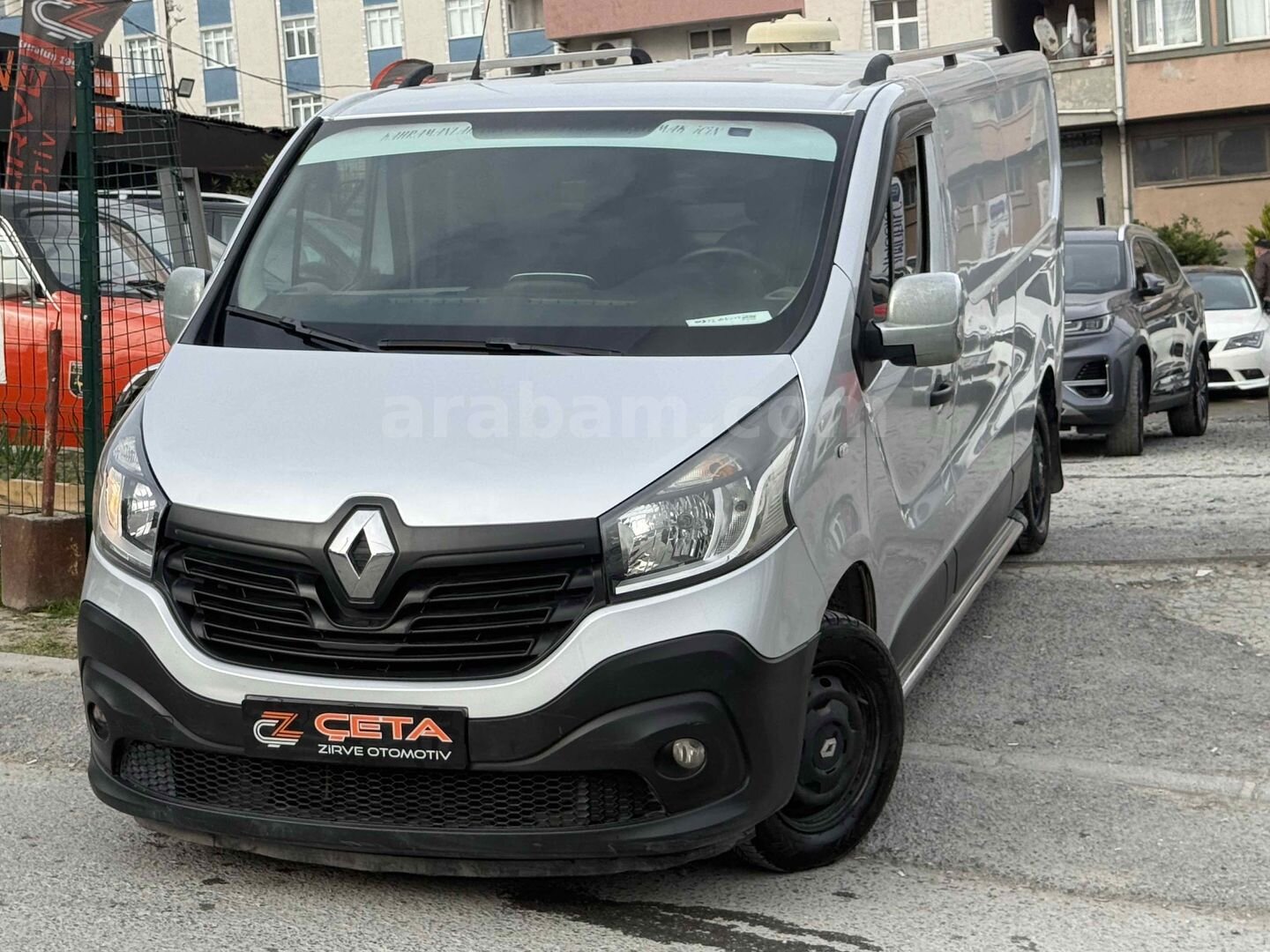 Galeriden Renault Trafic 1.6 DCI Grand Confort 2019 Model İstanbul 250.000 km Gri (metalik) 1