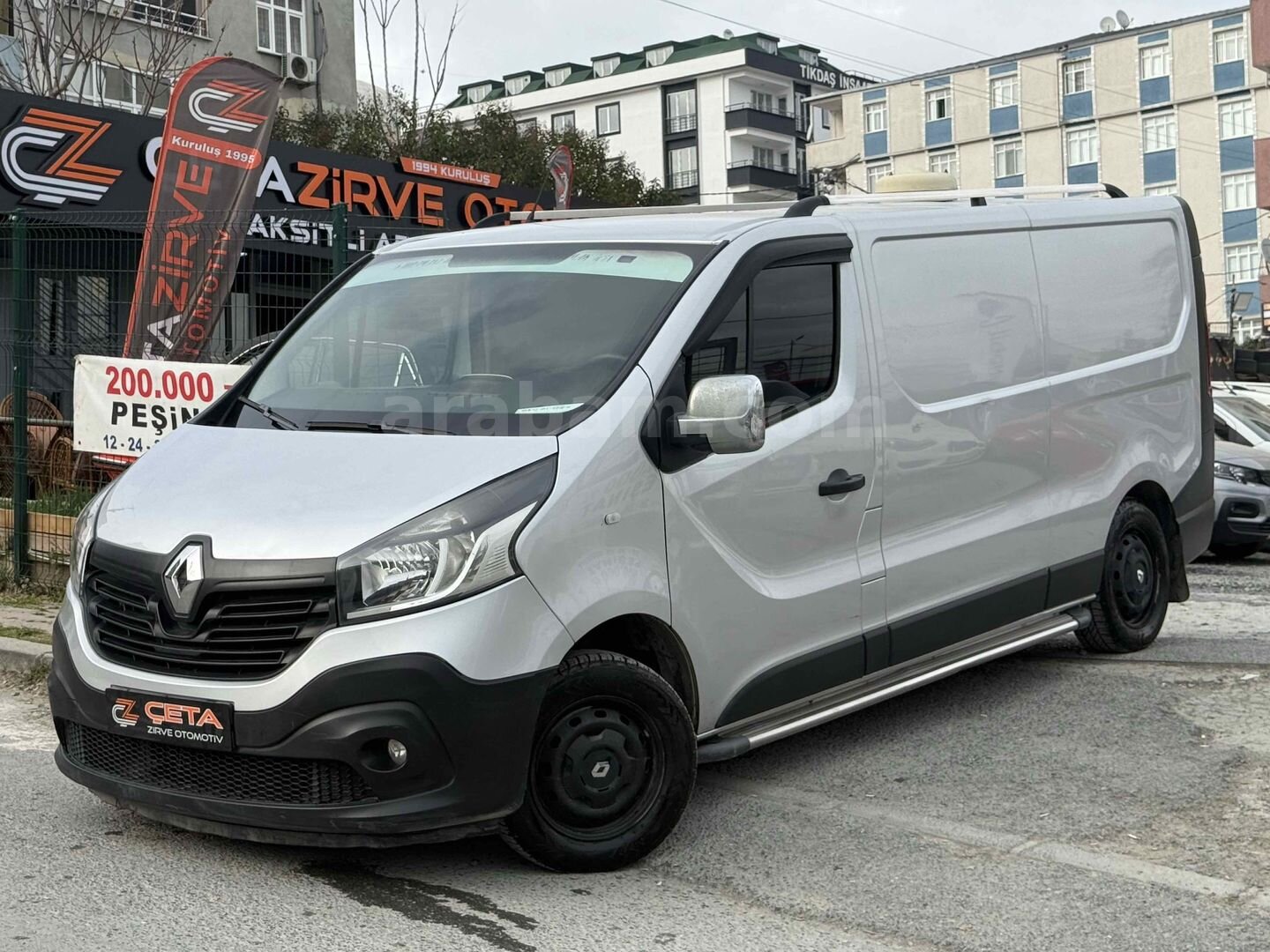 Galeriden Renault Trafic 1.6 DCI Grand Confort 2019 Model İstanbul 250.000 km Gri (metalik) 2