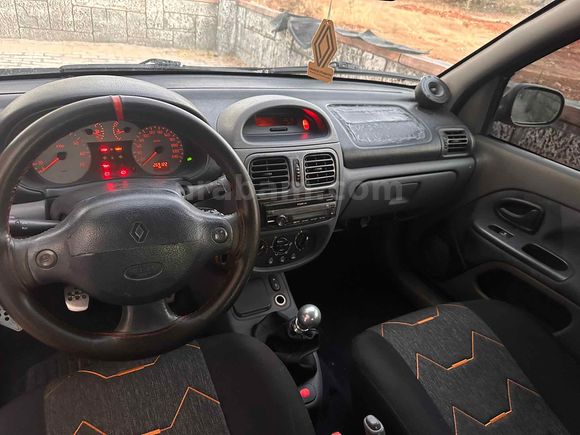 Sahibinden Renault Clio 1.6 RXT 2000 Model Antalya