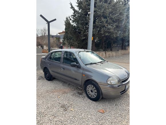 Sahibinden Renault Clio 1.4 RNA 2001 Model