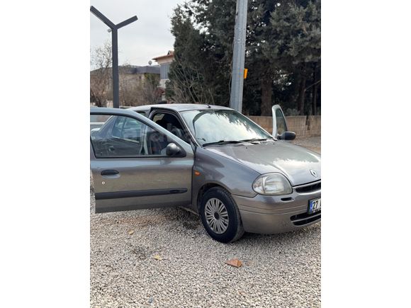Sahibinden Renault Clio 1.4 RNA 2001 Model