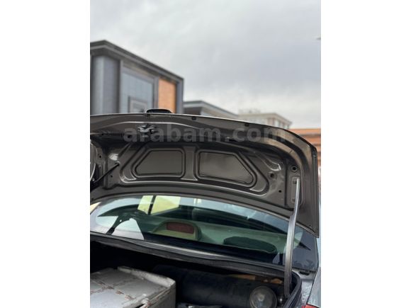 Sahibinden Renault Clio 1.4 RNA 2001 Model