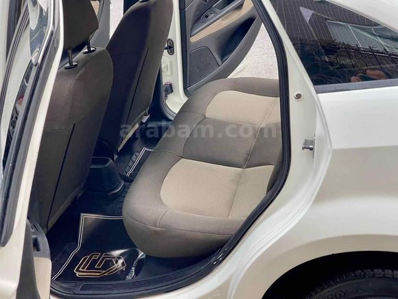 CENGAVER'DEN 2011 FİAT LİNEA 1.3 M.JET ACTİV PLUS ABS KLİMA 90HP