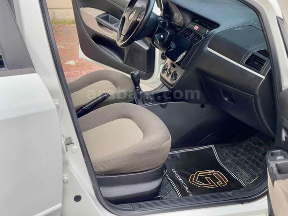 CENGAVER'DEN 2011 FİAT LİNEA 1.3 M.JET ACTİV PLUS ABS KLİMA 90HP
