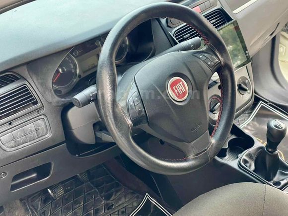CENGAVER'DEN 2011 FİAT LİNEA 1.3 M.JET ACTİV PLUS ABS KLİMA 90HP