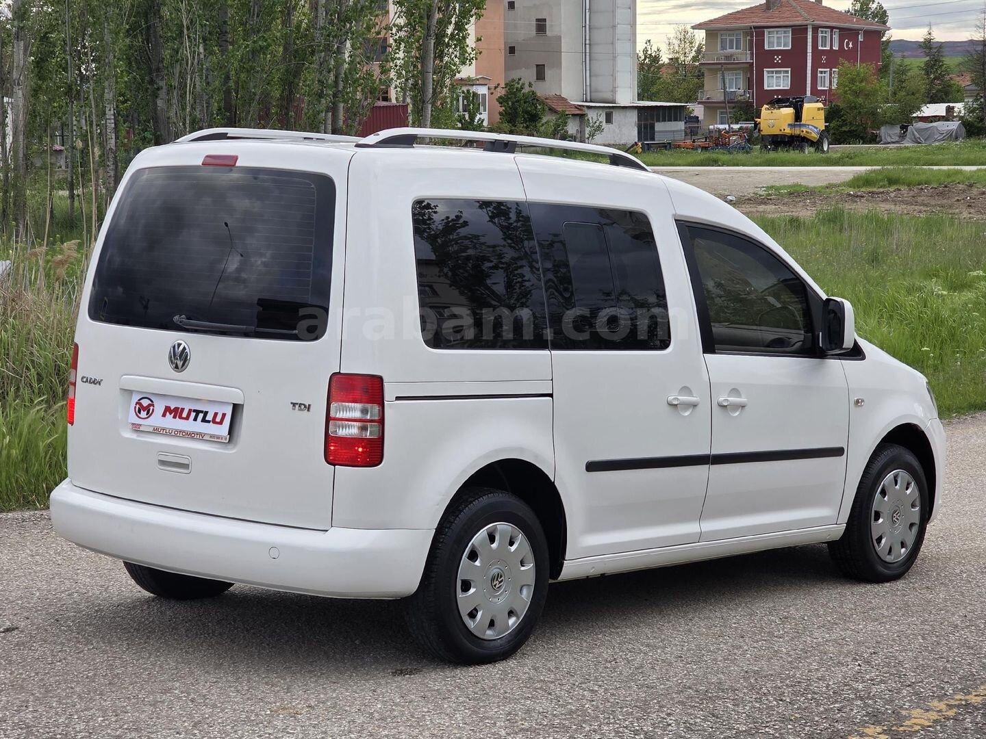 Galeriden Volkswagen Caddy 1.6 TDI Trendline 2013 Model Ankara 179.000 km Beyaz 7