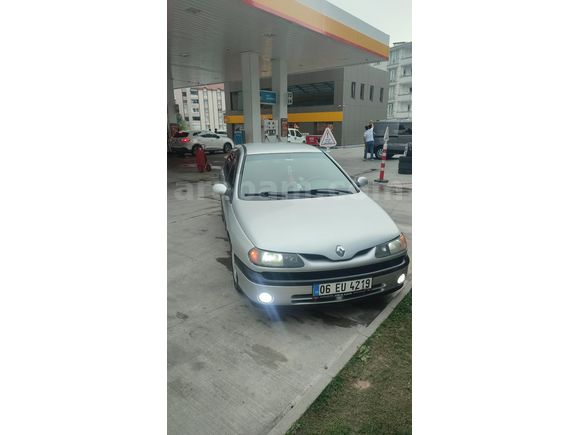 Sahibinden Renault Laguna 1.8 RXE 2000 Model