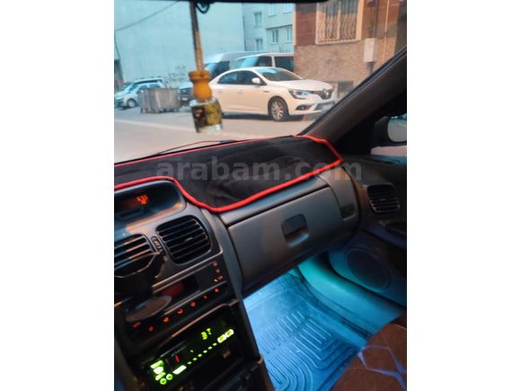 Sahibinden Renault Laguna 1.8 RXE 2000 Model
