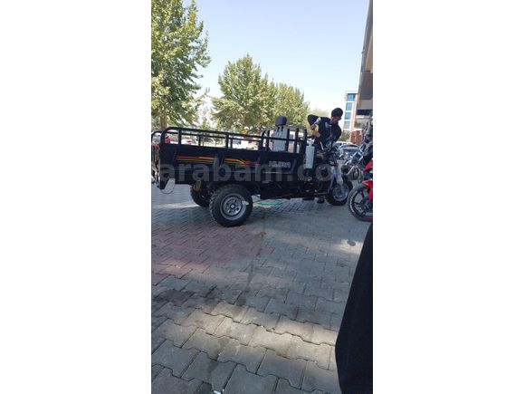 bayi çıkışlı tertemiz pikap 200 max 1000 km dedir ama ilan kuralindan dolayı 6000 yazdim