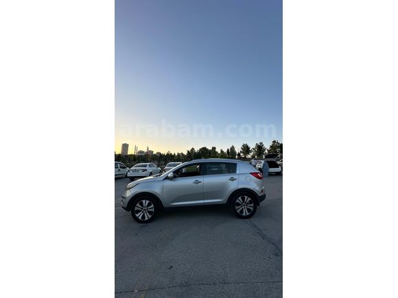 Sahibinden Kia Sportage 2.0 CRDi 4x4 Plus 2013 Model