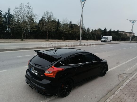 Sahibinden Ford Focus 1.6 SCTi Titanium 2011 Model