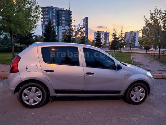 2.Sahibinden Dacia Sandero 1.2 Ambiance 2012 Model 