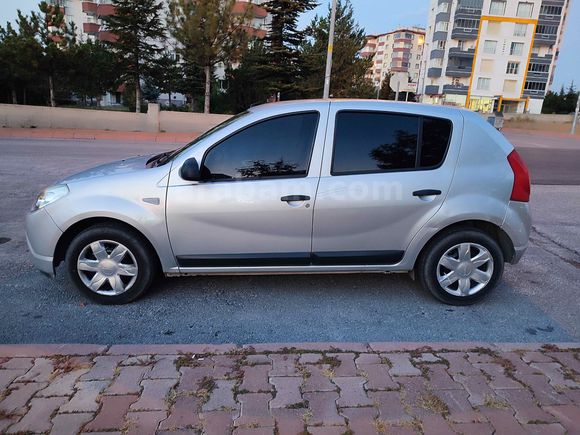 2.Sahibinden Dacia Sandero 1.2 Ambiance 2012 Model 