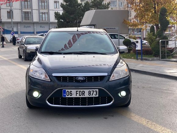 Sahibinden Ford Focus 1.6 Comfort 2011 Model  266.000 km Füme