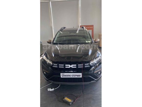 Sahibinden Dacia Sandero Stepway 1.0 Tce Extreme 2025 Model 