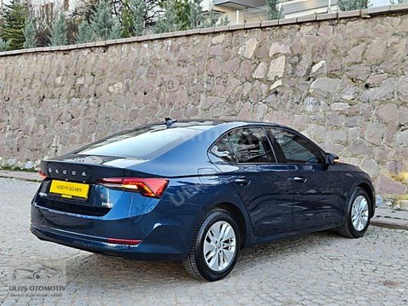 ''LANSMAN RENK ! 2022 OCTAVİA 1.0 TSİ E-TEC DSG İLK EL SERVS BK.