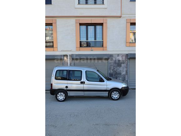 Sahibinden Peugeot Partner 1.9 D 2004 Model 