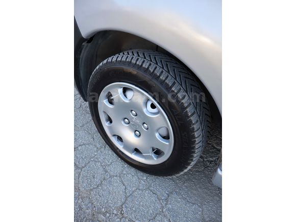 Sahibinden Peugeot Partner 1.9 D 2004 Model 