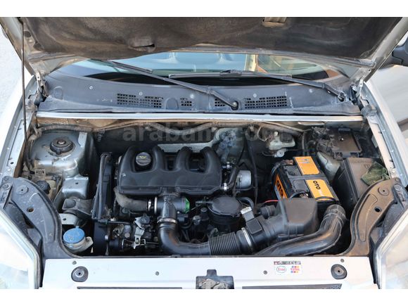 Sahibinden Peugeot Partner 1.9 D 2004 Model 