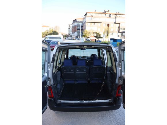 Sahibinden Peugeot Partner 1.9 D 2004 Model 