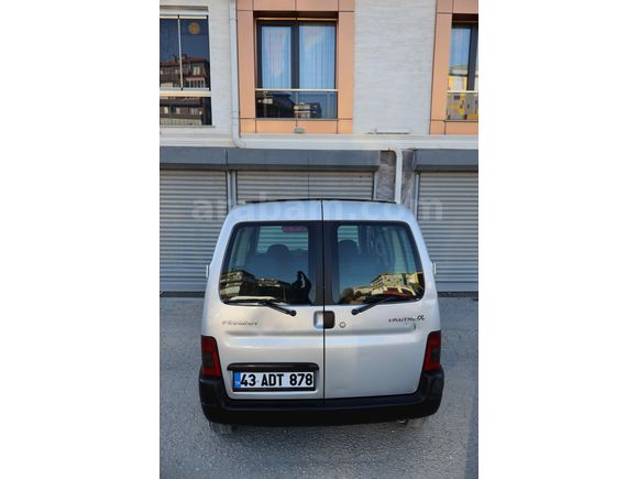Sahibinden Peugeot Partner 1.9 D 2004 Model 