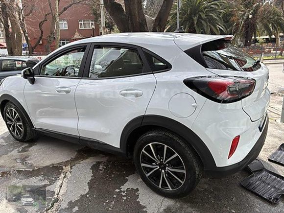 TEMİZ BAKIMLI KREDİ KARTI TAKSİT İMKANI kdv li FORD PUMA