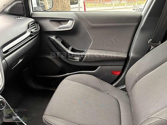 TEMİZ BAKIMLI KREDİ KARTI TAKSİT İMKANI kdv li FORD PUMA