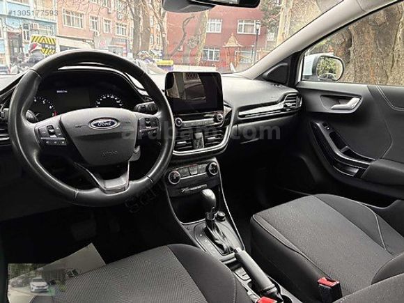 TEMİZ BAKIMLI KREDİ KARTI TAKSİT İMKANI kdv li FORD PUMA