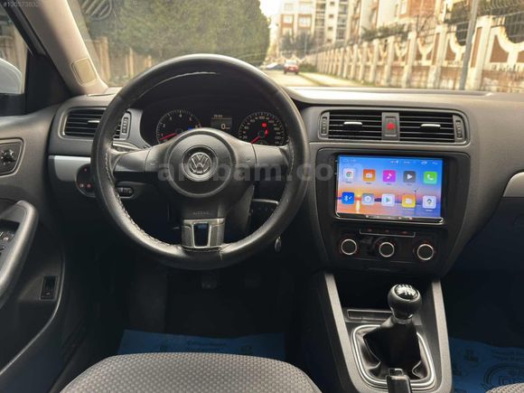 VW JETTA 1.2 TSI TRENDLINE EMSALSİZ TEMİZLİKTE