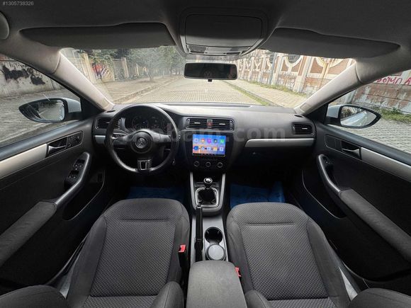 VW JETTA 1.2 TSI TRENDLINE EMSALSİZ TEMİZLİKTE