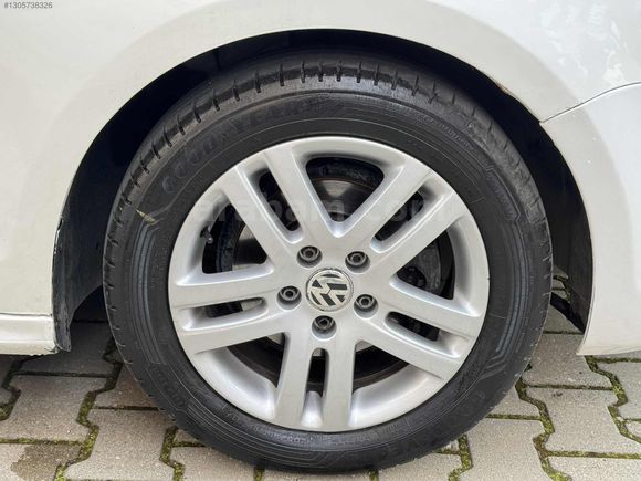 VW JETTA 1.2 TSI TRENDLINE EMSALSİZ TEMİZLİKTE