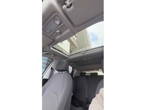 HATASİZ 65 BiN KM  1.6 DİZEL OTOMATİK