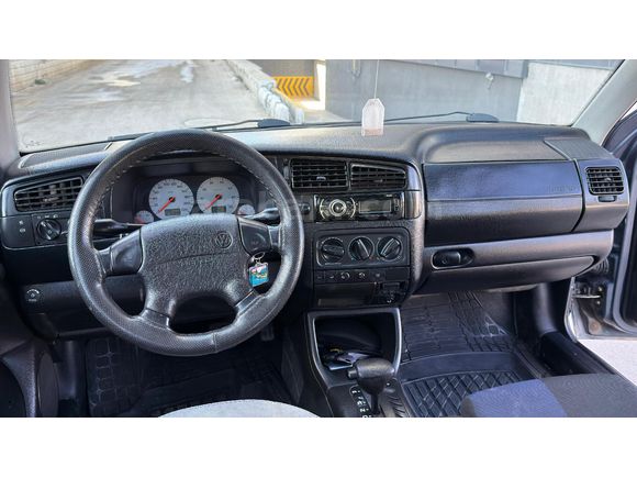 Otomatik Corolla/ Civic ile takas olur üste Nakit verilir.