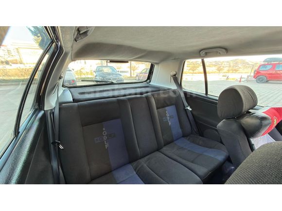 Otomatik Corolla/ Civic ile takas olur üste Nakit verilir.