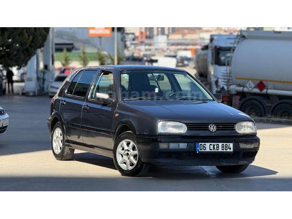Otomatik Corolla/ Civic ile takas olur üste Nakit verilir.