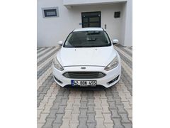Sahibinden Ford Focus 1.6 TDCi Trend X 2015 Model  227.000 km Beyaz