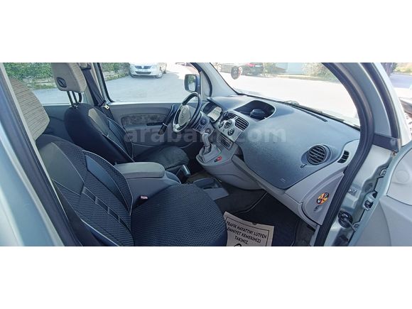 Kullanıcısından Renault Kangoo Multix 1.5 dCi Chromeline Edition 2011 Model İzmir