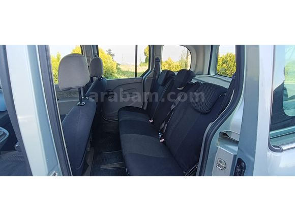 Kullanıcısından Renault Kangoo Multix 1.5 dCi Chromeline Edition 2011 Model İzmir