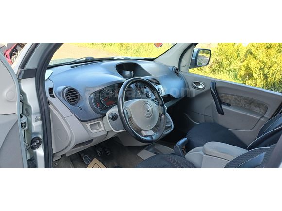 Kullanıcısından Renault Kangoo Multix 1.5 dCi Chromeline Edition 2011 Model İzmir