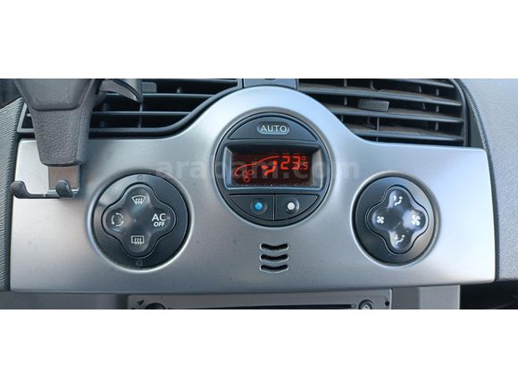 Kullanıcısından Renault Kangoo Multix 1.5 dCi Chromeline Edition 2011 Model İzmir