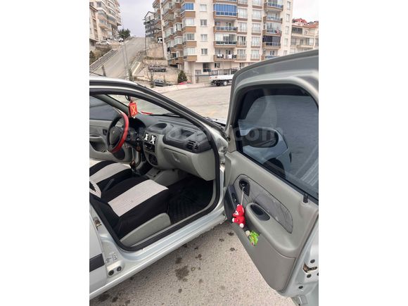 Sahibinden Renault Clio 1.5 dCi Authentique 2004 Model  298.000 km Gri