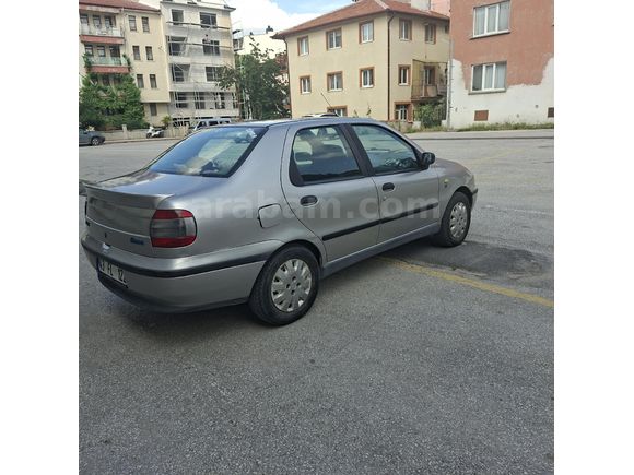 1.4 SİENA AİLE ARACI