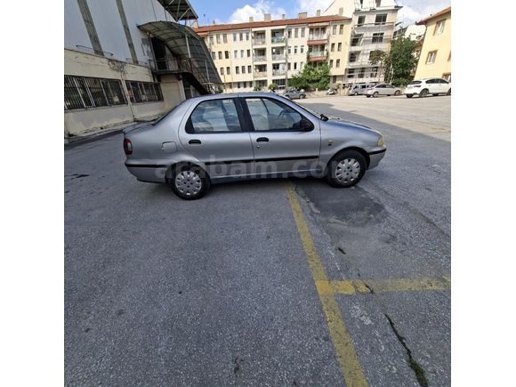 1.4 SİENA AİLE ARACI